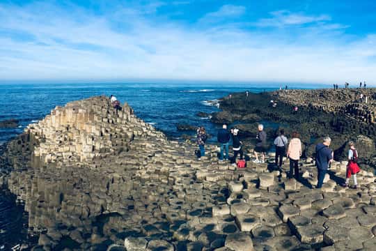Belfast and Giant's Causeway in Italian or Spanish