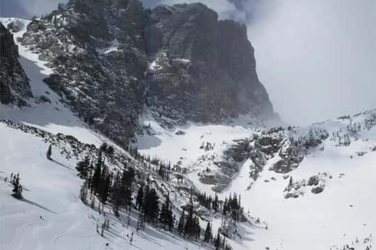 Rocky Mountain National Park: Women only Snowshoeing Tour